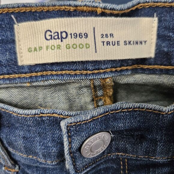 Gap 1969 True Skinny Jeans Womens 28R (30x27.5) Blue Mid-Rise Distressed Stretch - Picture 2 of 9